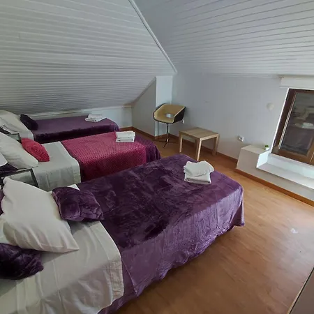 Alenquer, 3-Bedroom Apartment In Alojamento Santa Catarina Апартаменты *