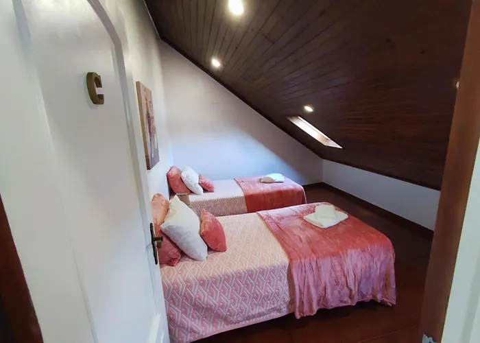 Alenquer, 3-Bedroom Apartment In Alojamento Santa Catarina Аленкер