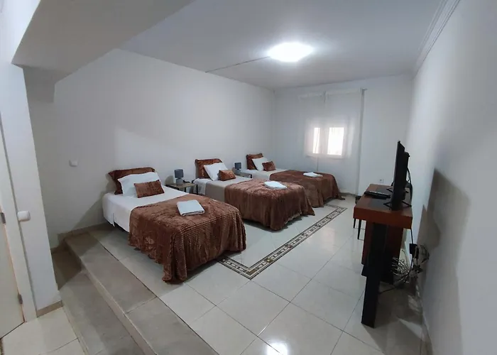 Апартаменты Alenquer, 3-Bedroom Apartment In Alojamento Santa Catarina *