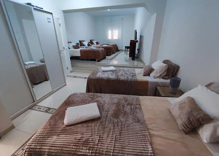 Апартаменты Alenquer, 3-Bedroom Apartment In Alojamento Santa Catarina Аленкер