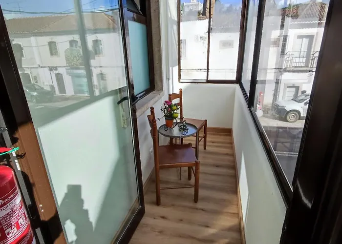 Alenquer, 3-Bedroom Apartment In Alojamento Santa Catarina Аленкер